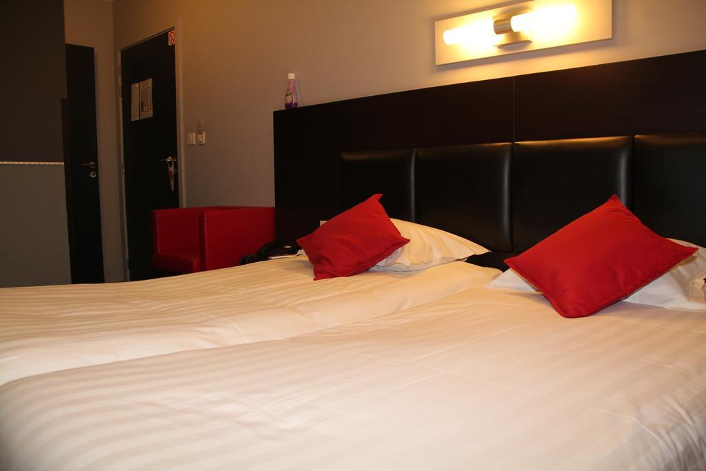 Hotel La Louve 라루비에르 외부 사진