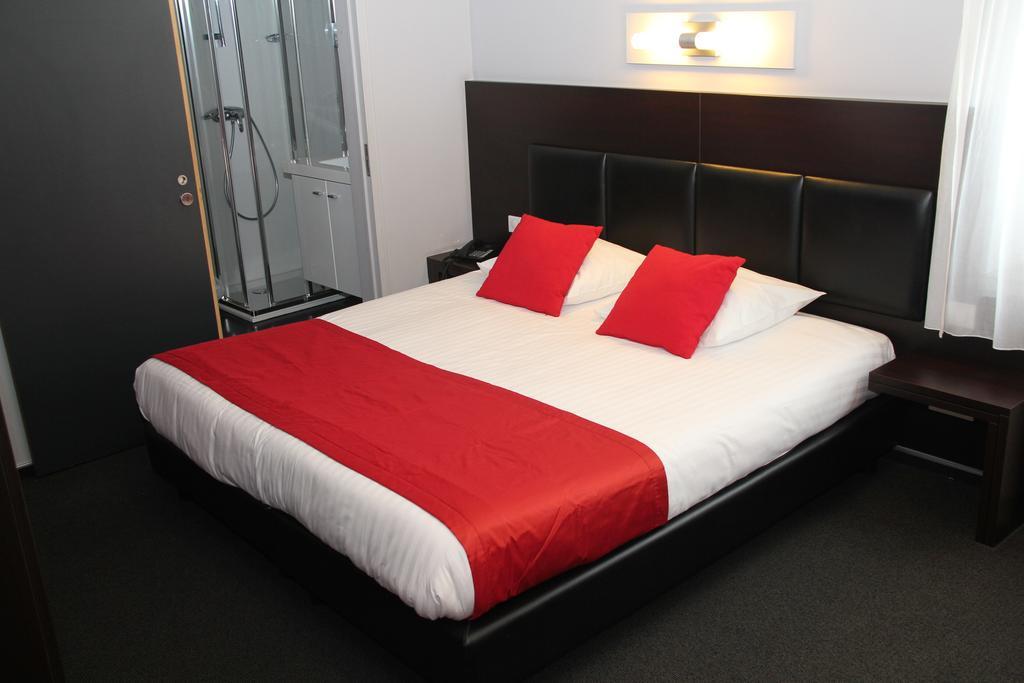 Hotel La Louve 라루비에르 외부 사진